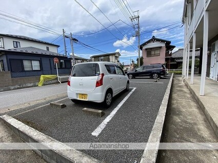 レオパレスこあみ　Ｙ．Ｍ[1K/19.87m2]の駐車場