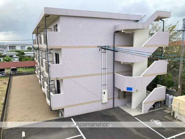 サンハイム霧島 A棟の玄関写真