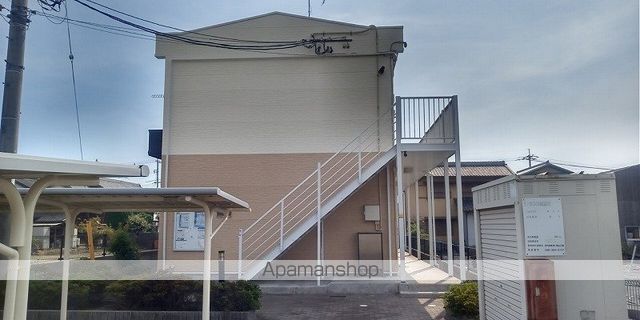 レオパレスウエストコート