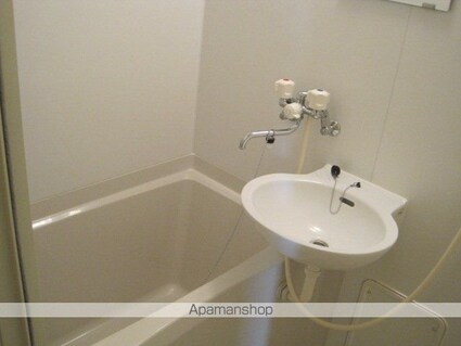 レオパレスＲＡＫＵＪＯ[1K/23.18m2]のバス