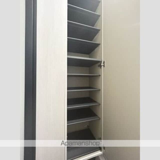 東京都世田谷区三宿２丁目[1LDK/28.81m2]の玄関