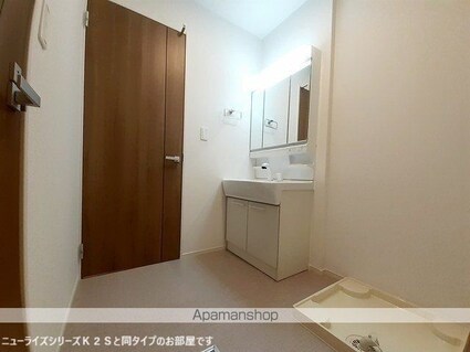 和歌山県和歌山市園部[2LDK/56.48m2]の洗面所