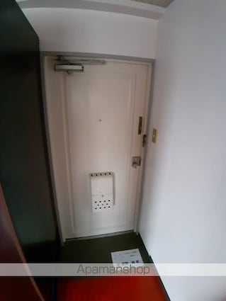 ジューヌボワ[1R/12m2]の玄関