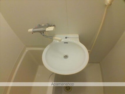 レオパレスコンフォール屋島[1K/23.18m2]の洗面所