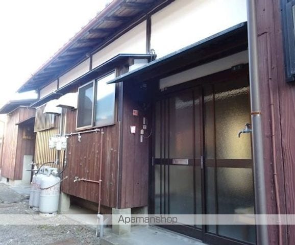 望月貸家の外観写真