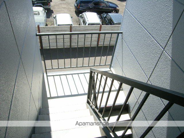 こぉぽらす31の玄関写真