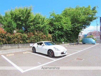 レオパレスアップル[1K/20.81m2]の駐車場