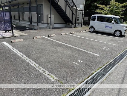 セジュール東鼎　ＡＢ[1K/26.71m2]の駐車場2
