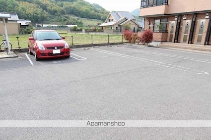 サンライズｋ３　Ａ[2LDK/56.48m2]の駐車場