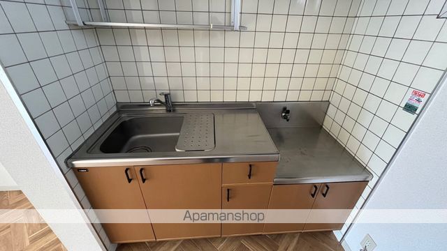 フレグランス花山手の内装写真