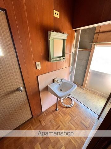 黒部市生地196戸建の内装写真