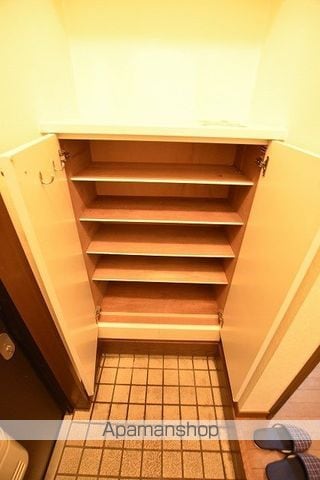 ヴェルドミールIの内装写真