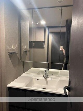 ブランシエスタ目黒中央町[2LDK/52.72m2]の洗面所
