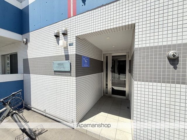アジュールの玄関写真