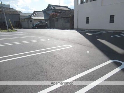 和歌山県和歌山市柳丁[1LDK/47.43m2]の駐車場