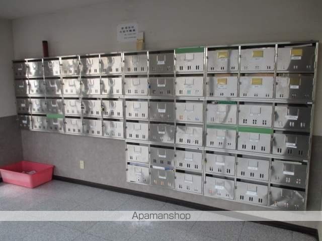 小牧市 3階建 築28年のその他写真