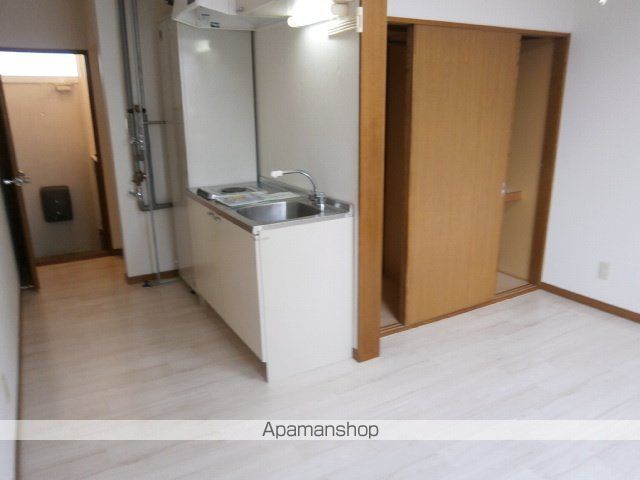 ヒルヴィレッヂ西岡の内装写真
