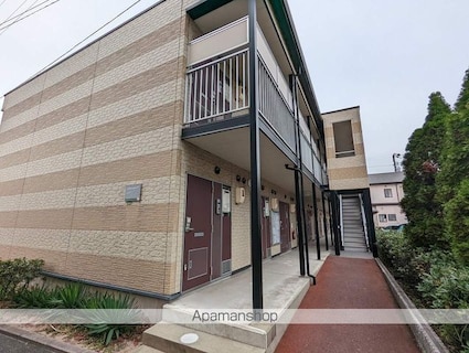 レオパレスやはた[1K/22.35m2]の外観2