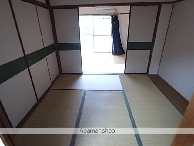 橋本アパートメントの内装写真