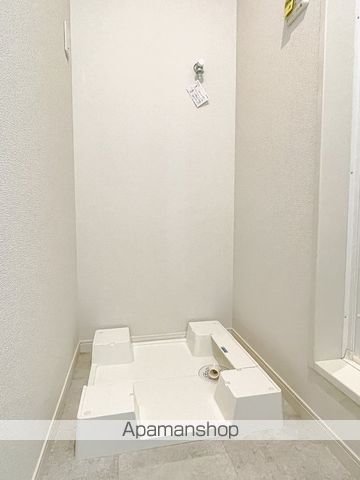 COLORS WINGBの内装写真