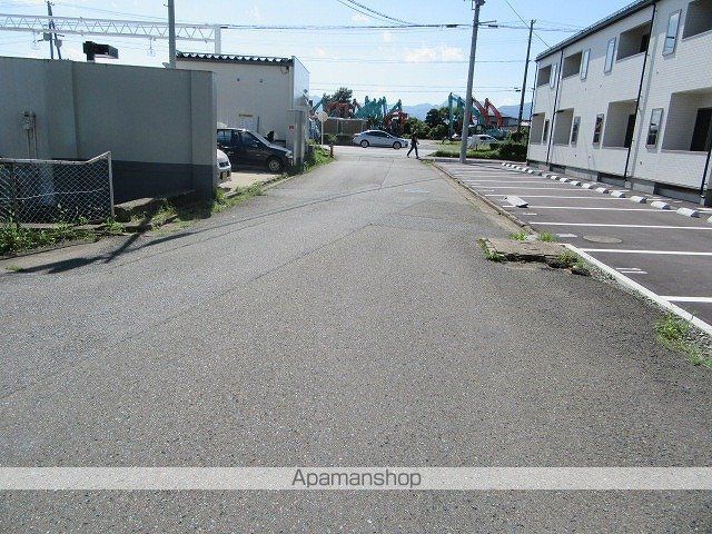 ヴェルニーナ Bの周辺写真
