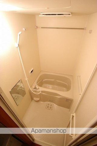ボン クラージュの内装写真