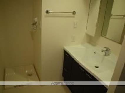 東京都台東区上野３丁目[1LDK/50.59m2]の洗面所