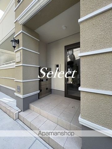 ミエーユ横濱元町の玄関写真