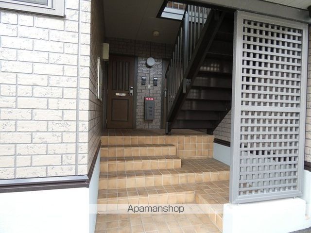 ルミエール 参番館の玄関写真