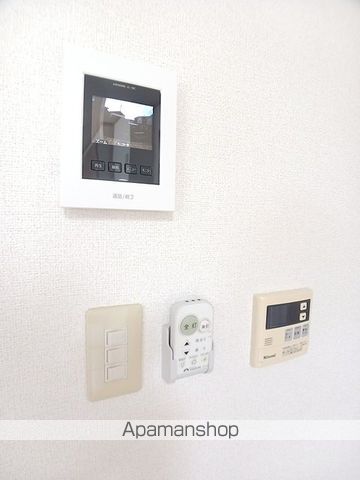 ラシーヌ四番館の内装写真