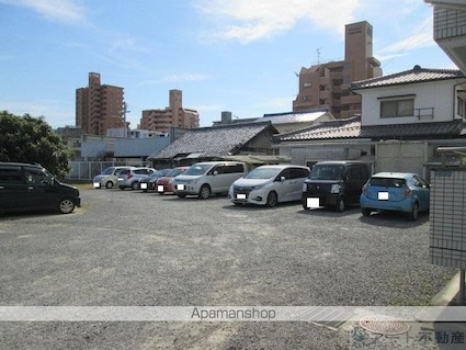 菅ハイツ[3DK/60m2]の駐車場
