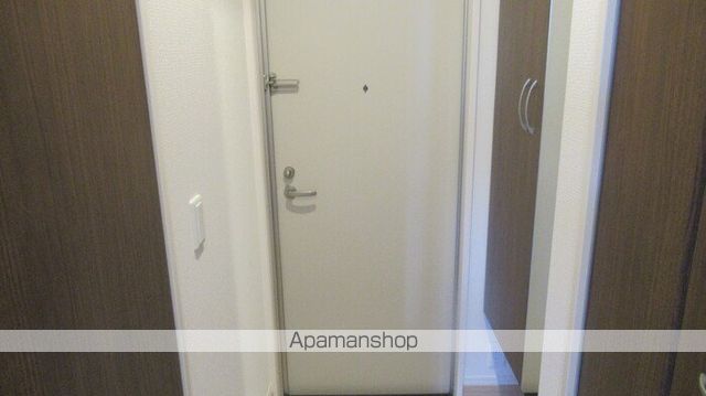 セレブ荒尾の内装写真