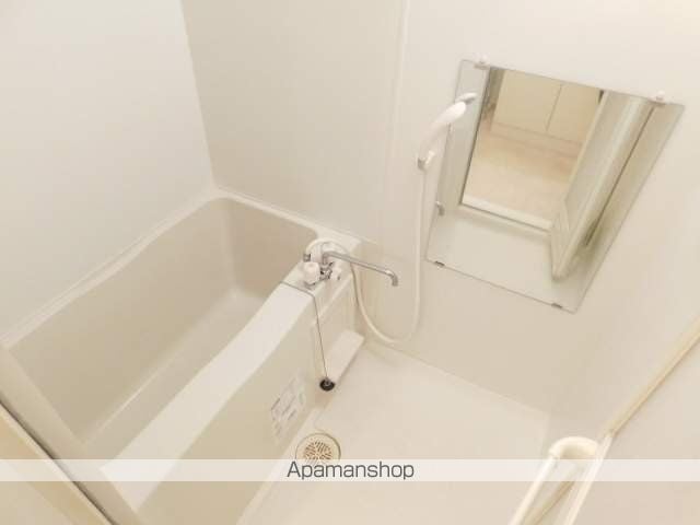ドライバウム江坂の内装写真