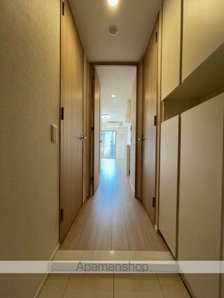 ライトテラス上野[1R/25.53m2]の玄関