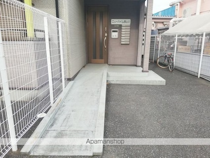 ニューハイム西山Ⅱ[1K/33.5m2]のエントランス2