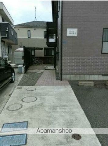 エステートピア水源の森Aの玄関写真