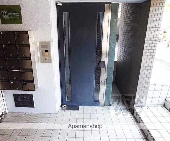 MEWE下鴨の玄関写真