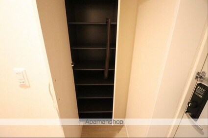 エキスポコンフォート　Ⅱ[1K/33.83m2]の玄関