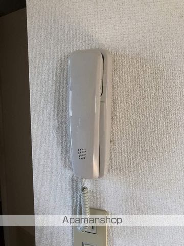 アーマスウェストの内装写真