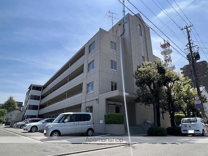 イーストパレス[3LDK/61.2m2]の外観2