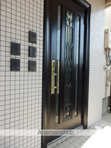 マリーナ小戸の玄関写真