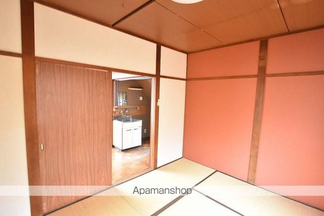 ヒルズ富岡LRの内装写真