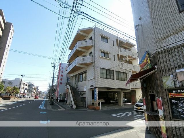 木通歯科ビルの外観写真