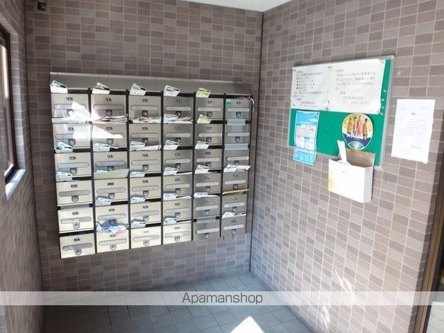 パルグランドマンションの玄関写真