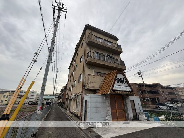 プルシャン城南の外観写真