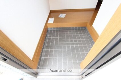 屋島タウン木村[3LDK/73.28m2]の玄関