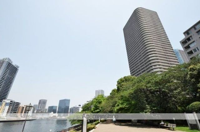 リバーポイントタワーの外観写真