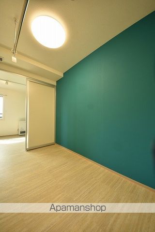8 3W2 HACHI SANWESTNYの内装写真