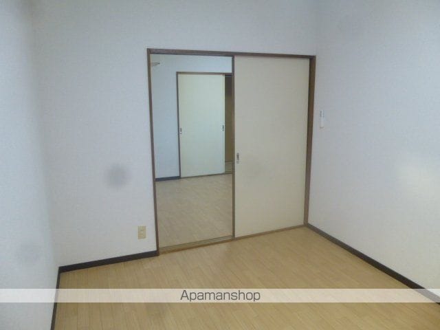 レジデンス平岡の内装写真