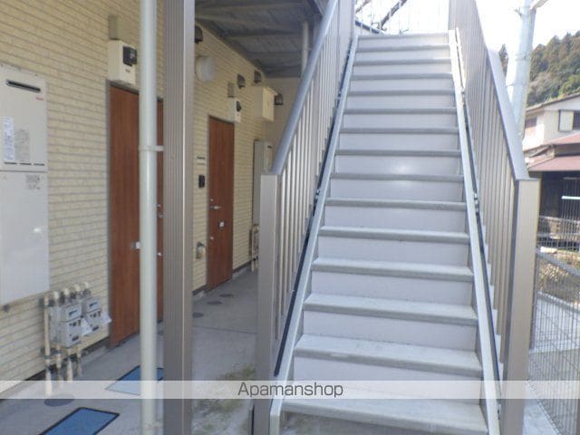 グランマリナー横須賀田浦の玄関写真